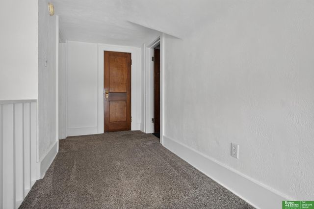 2010 N 56 Street, Omaha, NE 68104