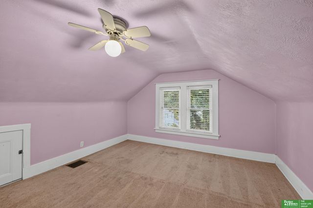 2010 N 56 Street, Omaha, NE 68104