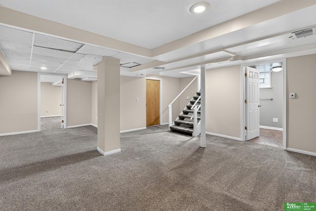 2010 N 56 Street, Omaha, NE 68104