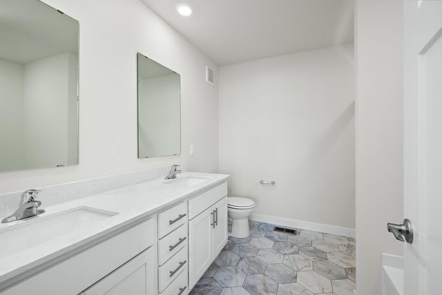 7711 Birch Street, Clear Lake, MN 55319