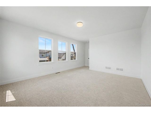 5588 Moosehead Cir, Longmont, CO 80503