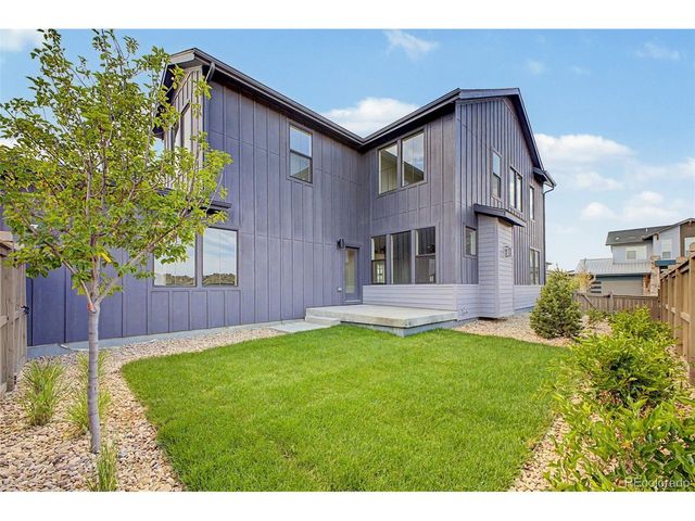 5588 Moosehead Cir, Longmont, CO 80503
