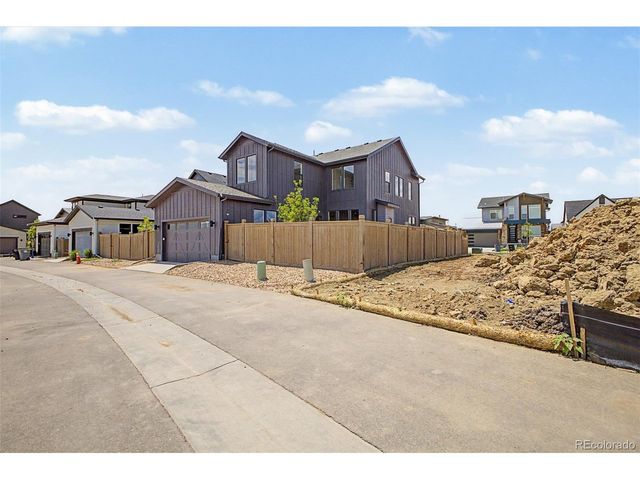 5588 Moosehead Cir, Longmont, CO 80503