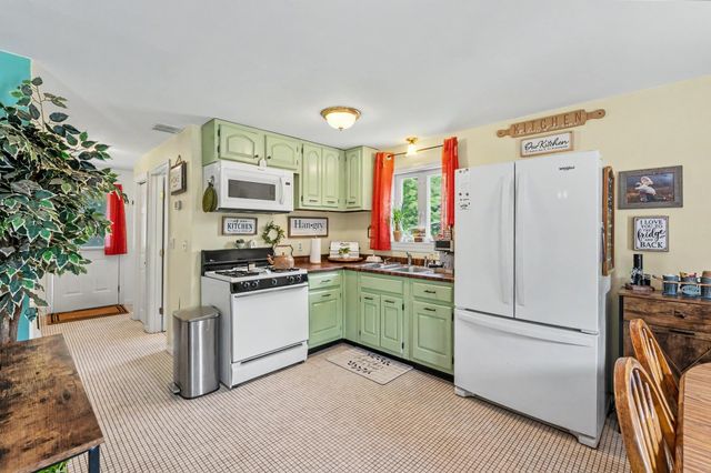 2194 Valley Road, Washington, NH 03280