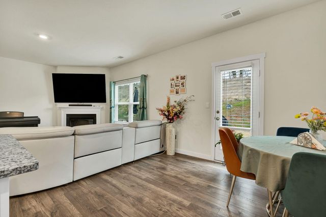 4213 Lone Oak Circle NE, Cleveland, TN 37323