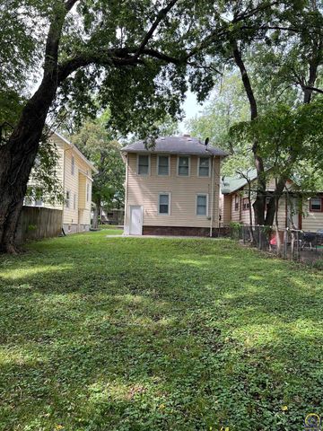 1610 SW Central Park AVE, Topeka, KS 66604