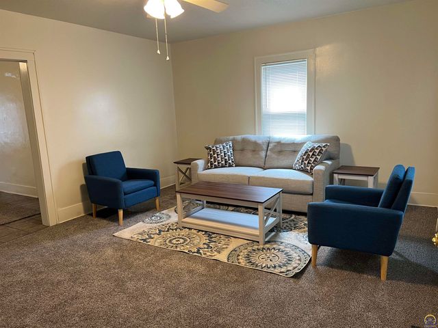 1610 SW Central Park AVE, Topeka, KS 66604