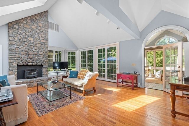 16 French Rd, Sudbury, MA 01776