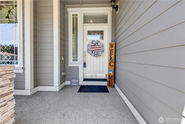 643 Natalee Jo Street SE, Lacey, WA 98513