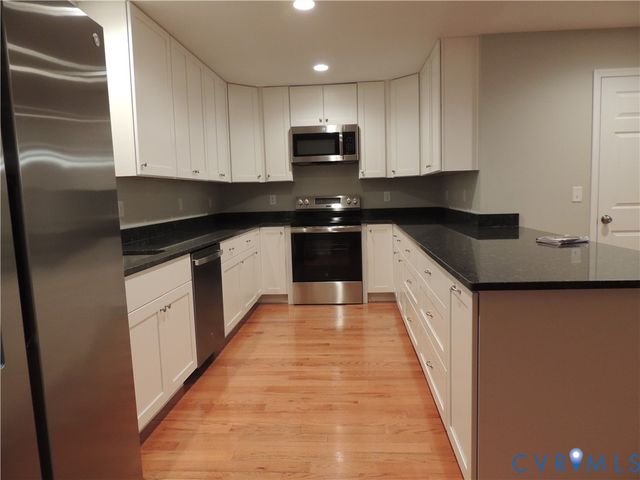 4417 Olgers Rd, Sutherland, VA 23885