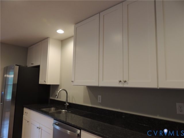 4417 Olgers Rd, Sutherland, VA 23885