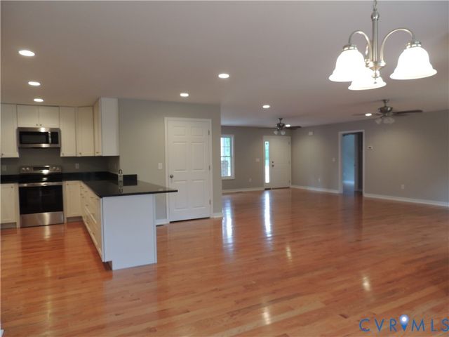 4417 Olgers Rd, Sutherland, VA 23885