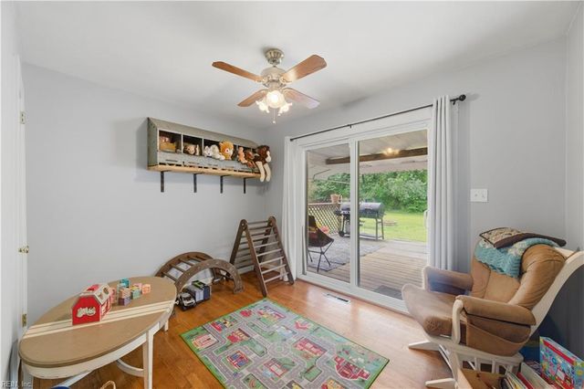 3 Patton DR, Newport News, VA 23606