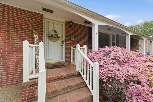 3 Patton DR, Newport News, VA 23606