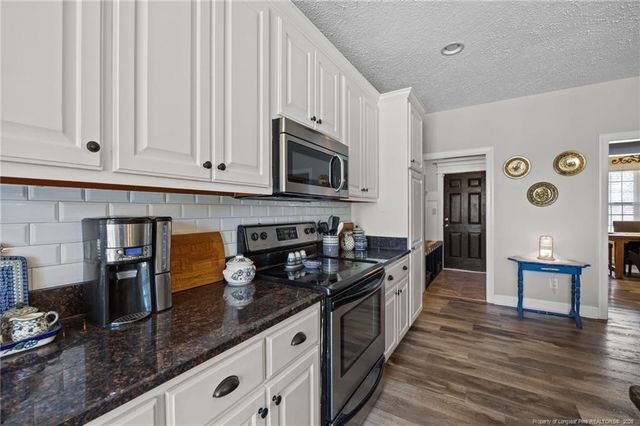 887 Coachman Way, Sanford, NC 27332