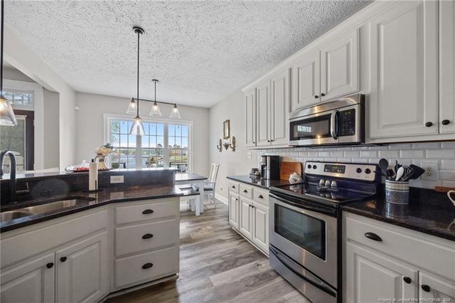 887 Coachman Way, Sanford, NC 27332