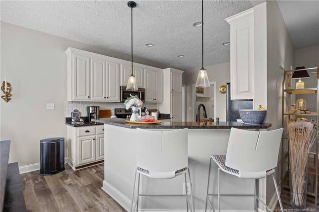 887 Coachman Way, Sanford, NC 27332