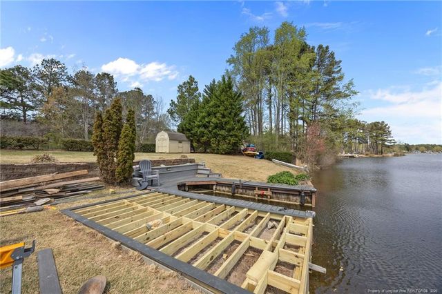 887 Coachman Way, Sanford, NC 27332