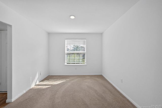 15115 Jetfire Pt, Von Ormy, TX 78073