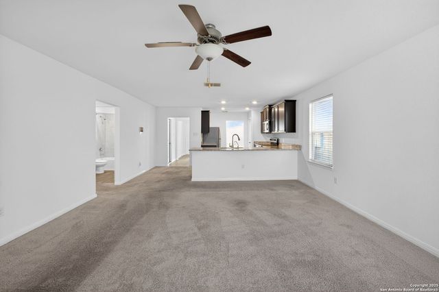 15115 Jetfire Pt, Von Ormy, TX 78073