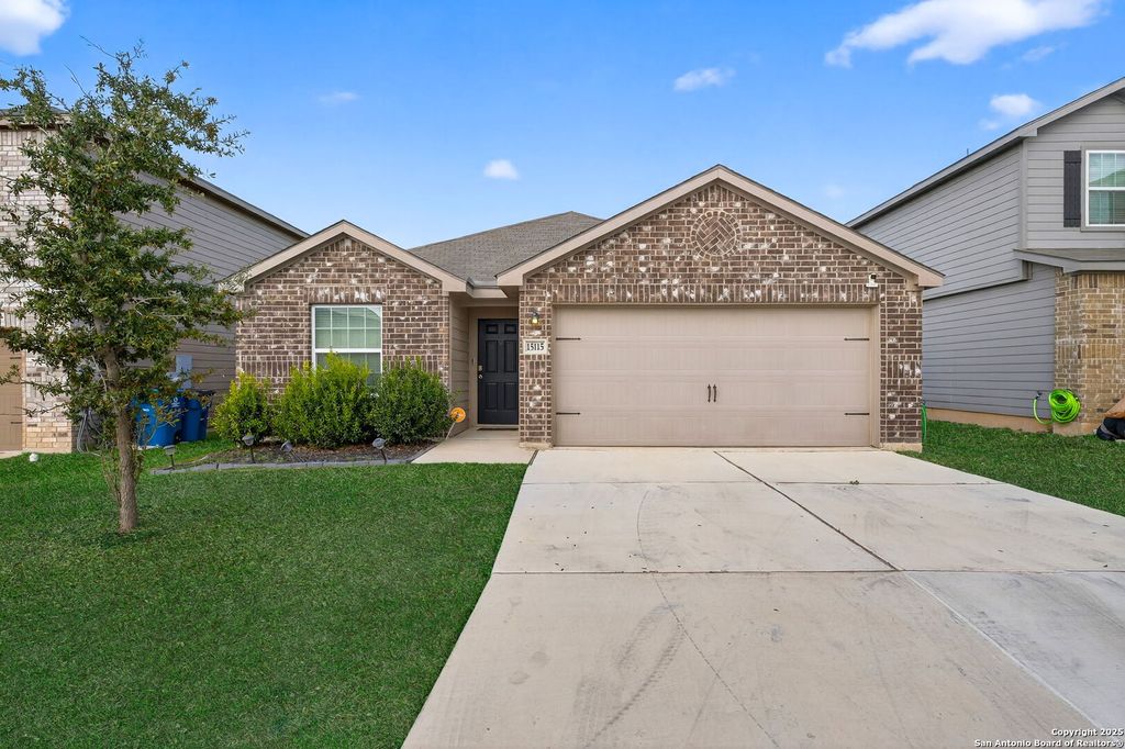 15115 Jetfire Pt, Von Ormy, TX 78073