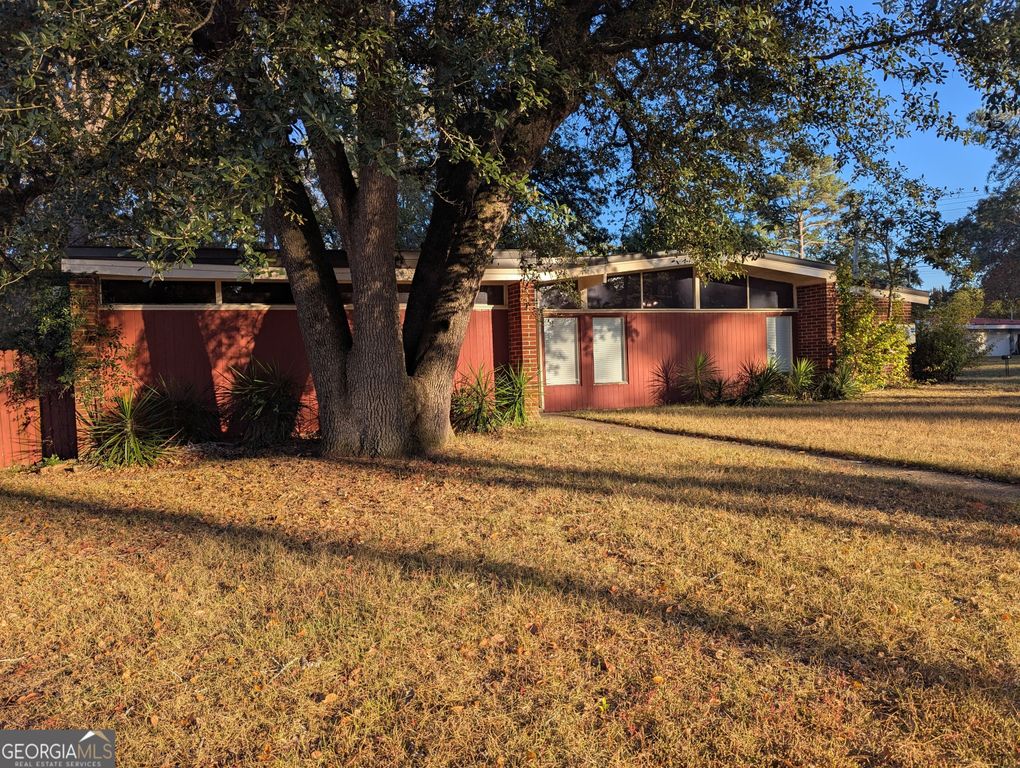 1200 Sharon Drive, Albany, GA 31707