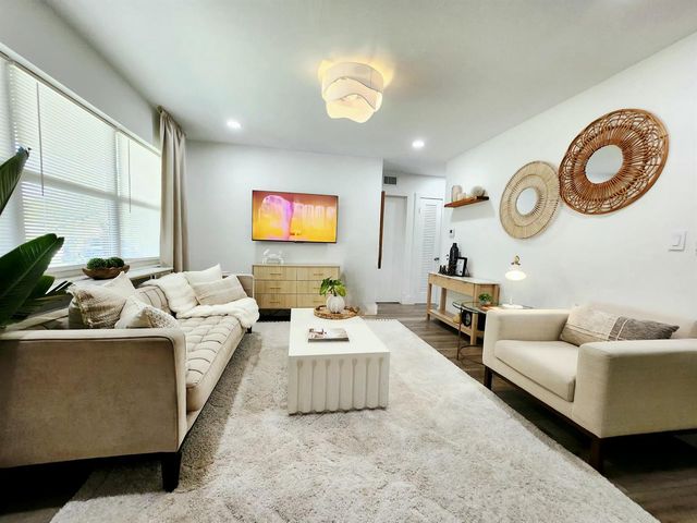 246 NE 14th Street, Delray Beach, FL 33444