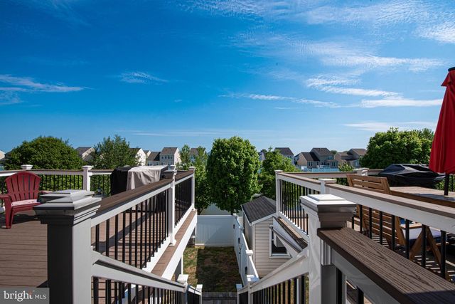 8515 STANSBURY LAKE DR, Baltimore, MD 21222
