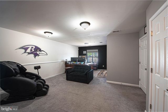 8515 STANSBURY LAKE DR, Baltimore, MD 21222