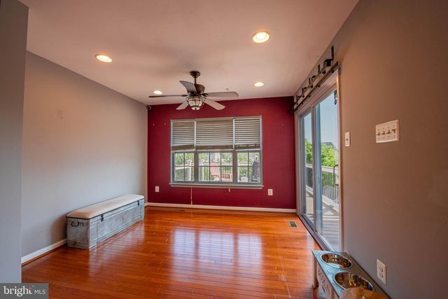 8515 STANSBURY LAKE DR, Baltimore, MD 21222