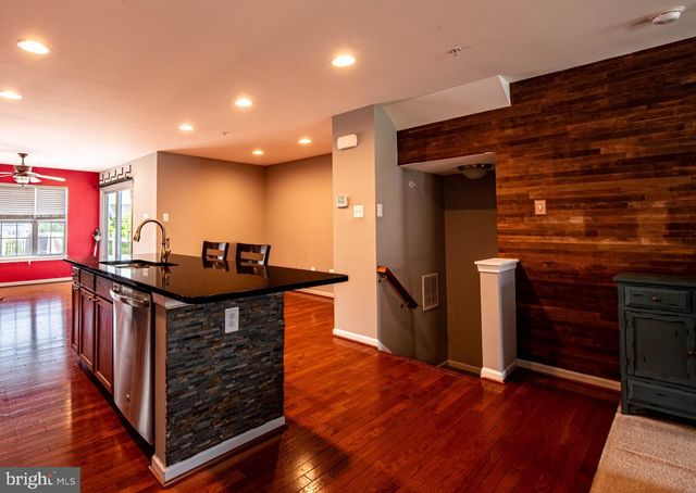 8515 STANSBURY LAKE DR, Baltimore, MD 21222