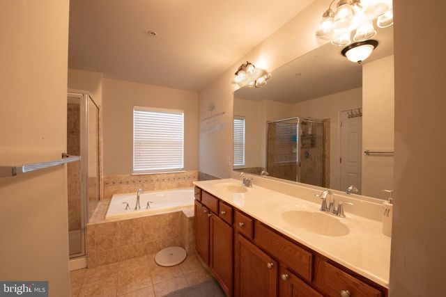 8515 STANSBURY LAKE DR, Baltimore, MD 21222