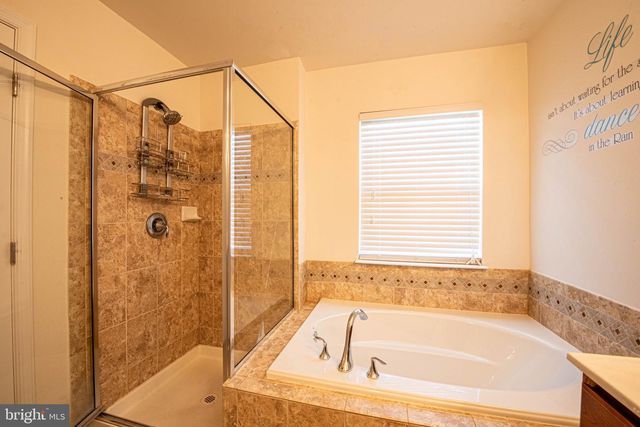 8515 STANSBURY LAKE DR, Baltimore, MD 21222