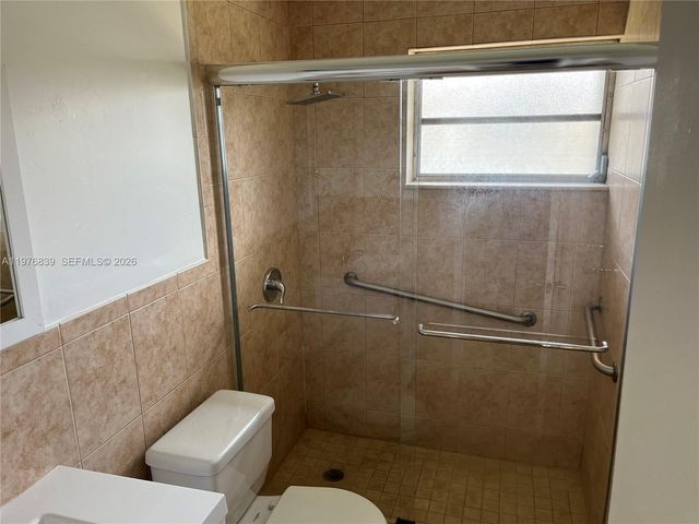 3674 SW 25th Ter 3674, Miami, FL 33133