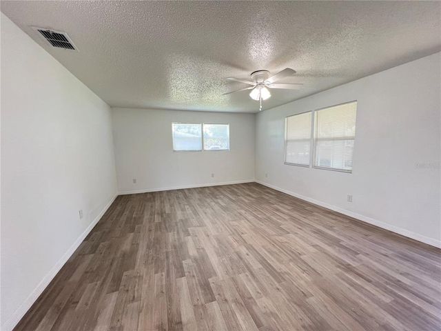 203 CLEARWATER AVENUE, Polk City, FL 33868