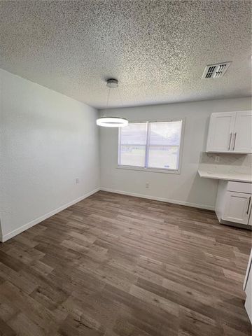 203 CLEARWATER AVENUE, Polk City, FL 33868