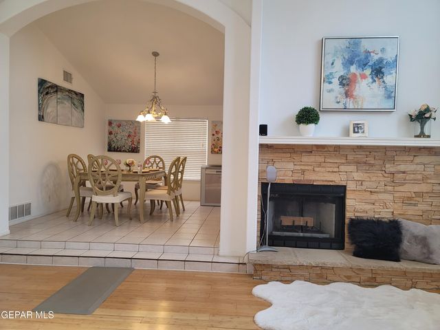 1305 TRAIL RIDGE Drive, El Paso, TX 79912