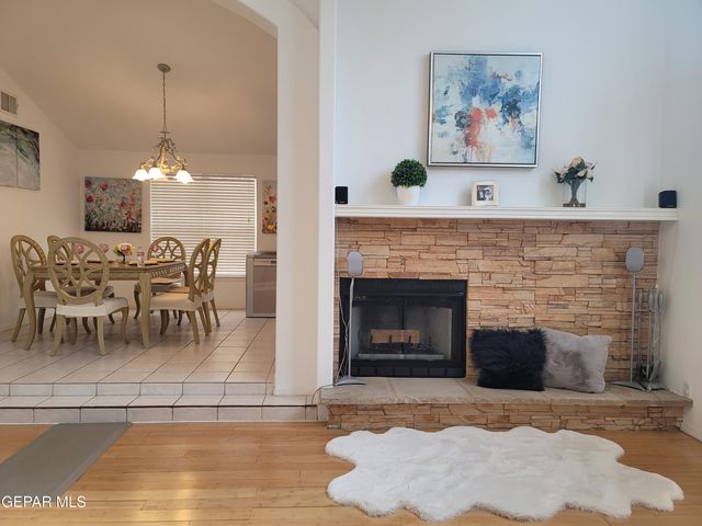 1305 TRAIL RIDGE Drive, El Paso, TX 79912