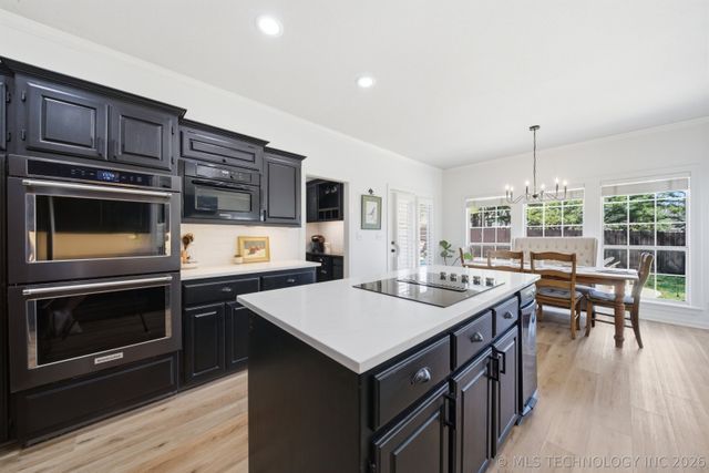 13305 E 93rd Street N, Owasso, OK 74055