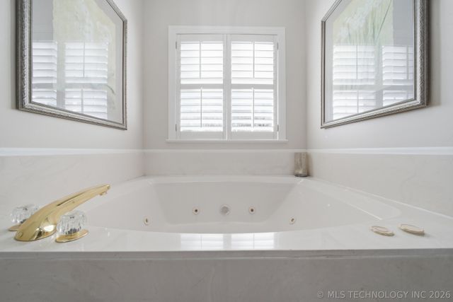 13305 E 93rd Street N, Owasso, OK 74055