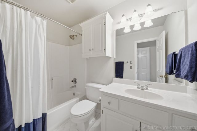 13305 E 93rd Street N, Owasso, OK 74055