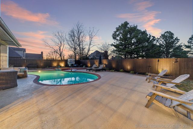 13305 E 93rd Street N, Owasso, OK 74055