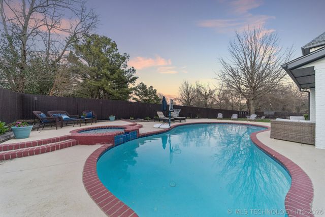 13305 E 93rd Street N, Owasso, OK 74055