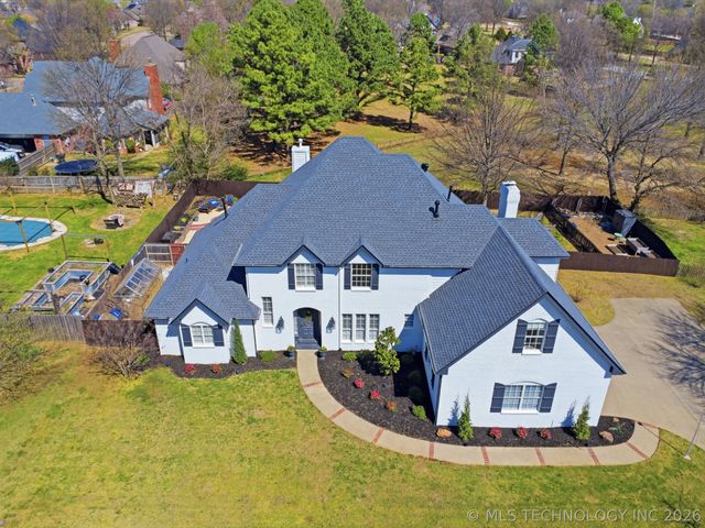 13305 E 93rd Street N, Owasso, OK 74055