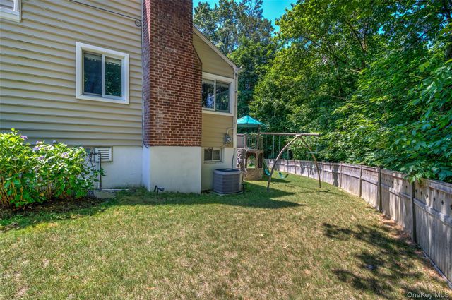 26 Powderhorn Road, Ardsley, NY 10502
