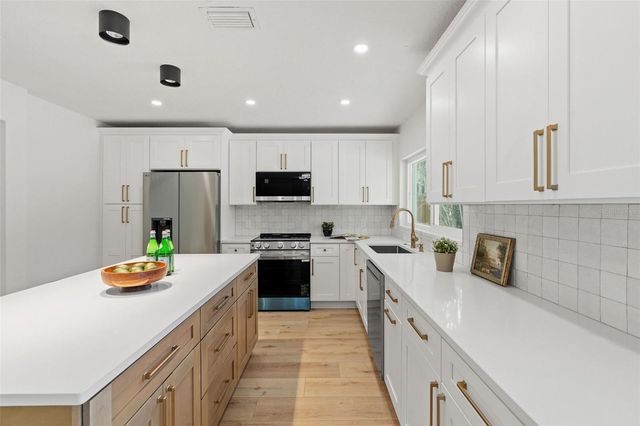 14906 PALMCREST PLACE, Tampa, FL 33625