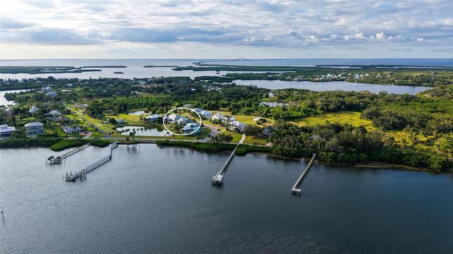 31 ISLAND COURT, Terra Ceia, FL 34250