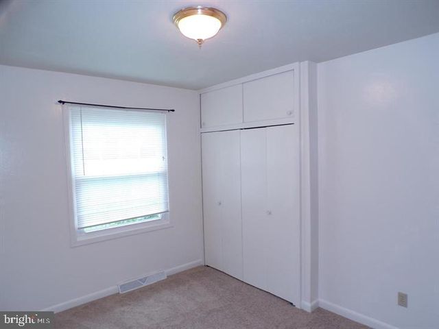 111 WALNUT DR, Fredericksburg, VA 22405