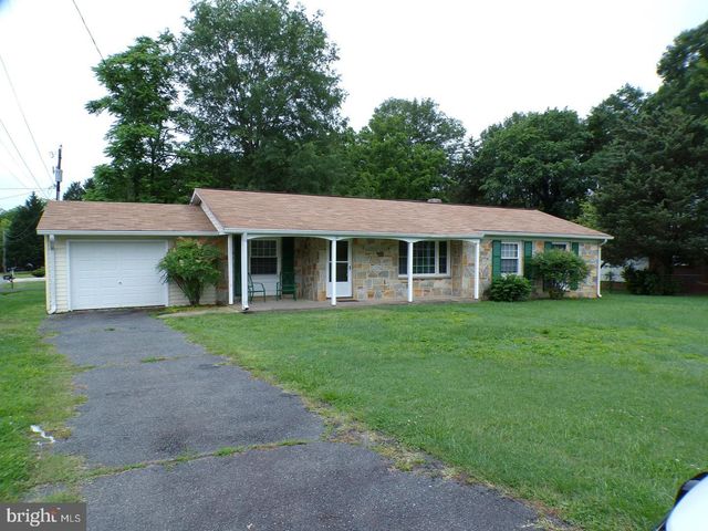 111 WALNUT DR, Fredericksburg, VA 22405