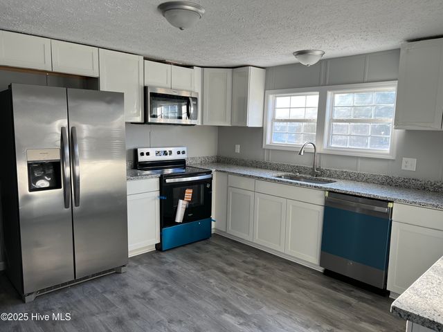 1906 Emerson Street, New Bern, NC 28562